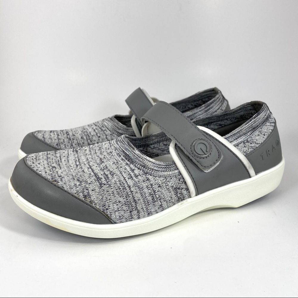 TRAQ by Alegria Qutie Mary Jane Comfort Shoes